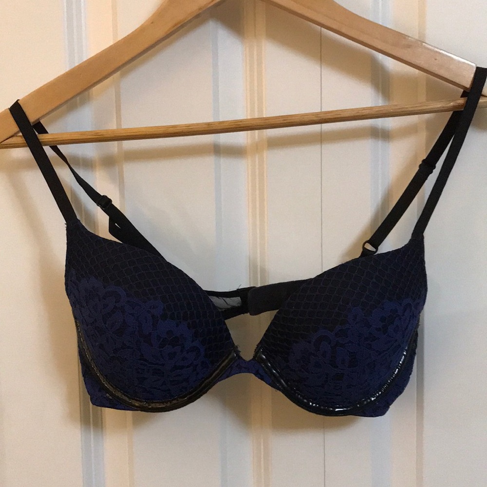 Victoria’s Secret push up bra